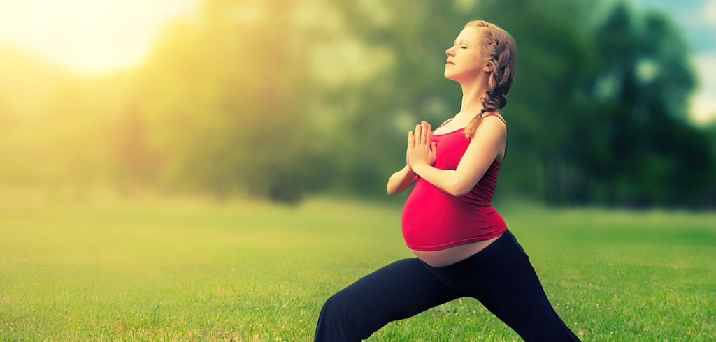 Feedmingle Pregnant Yoga
